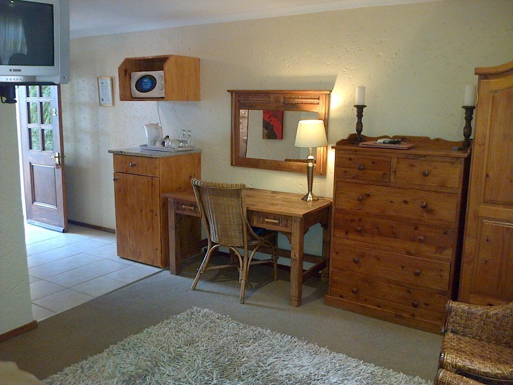 Jubilee Lodge Guest House Йоганнесбурґ Номер фото